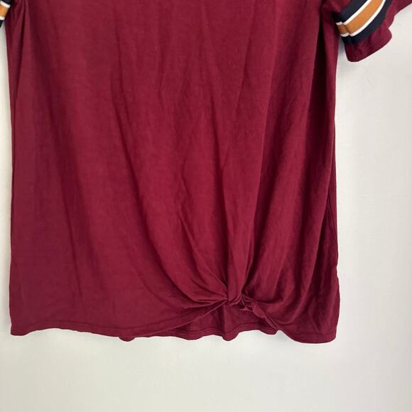 Moa Moa women’s medium burgundy knot varsity tee shirt - Picture 2 of 5
